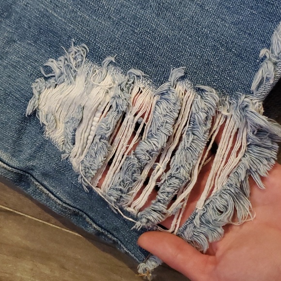 NWOT sz S Jean Shorts - Picture 7 of 7